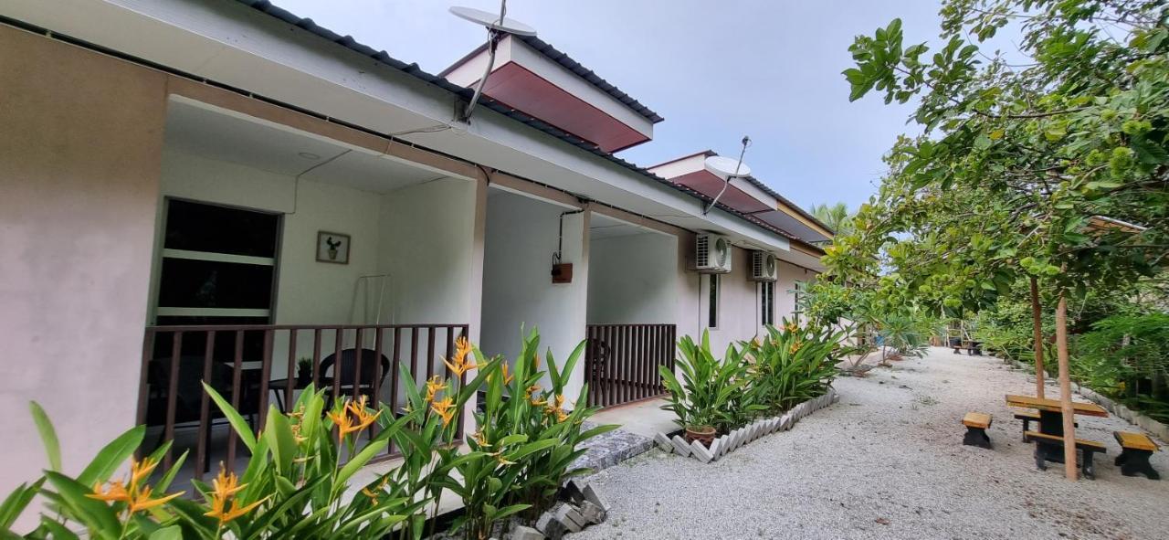 Seven Stones Langkawi Acomodação com café da manhã Pantai Cenang  Exterior foto